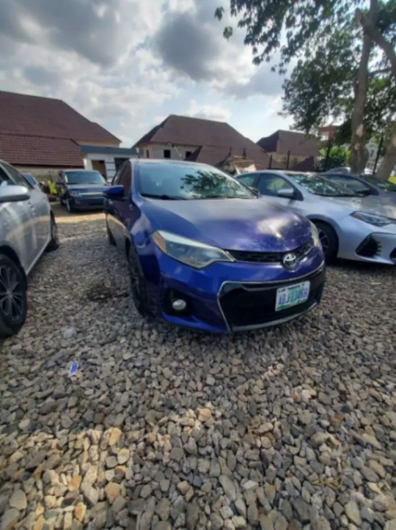 Toyota Corolla   - 2015