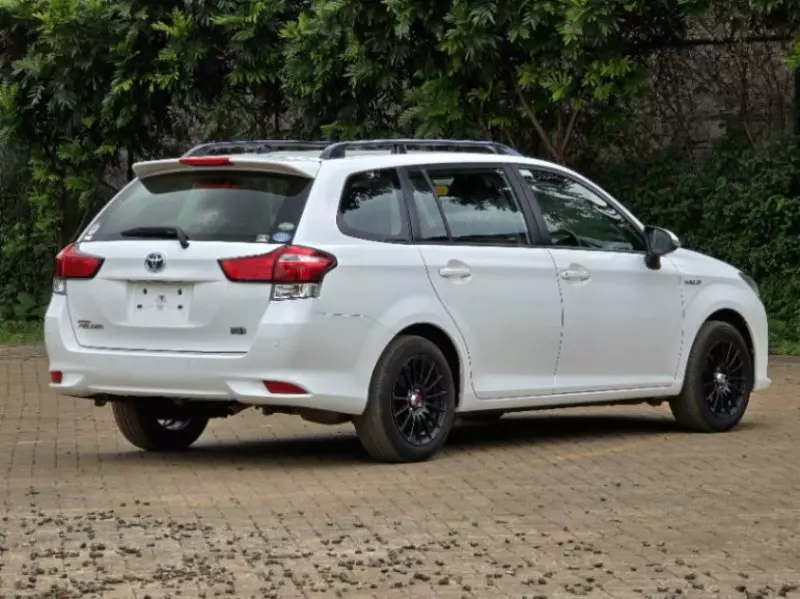 Toyota Fielder    - 2018