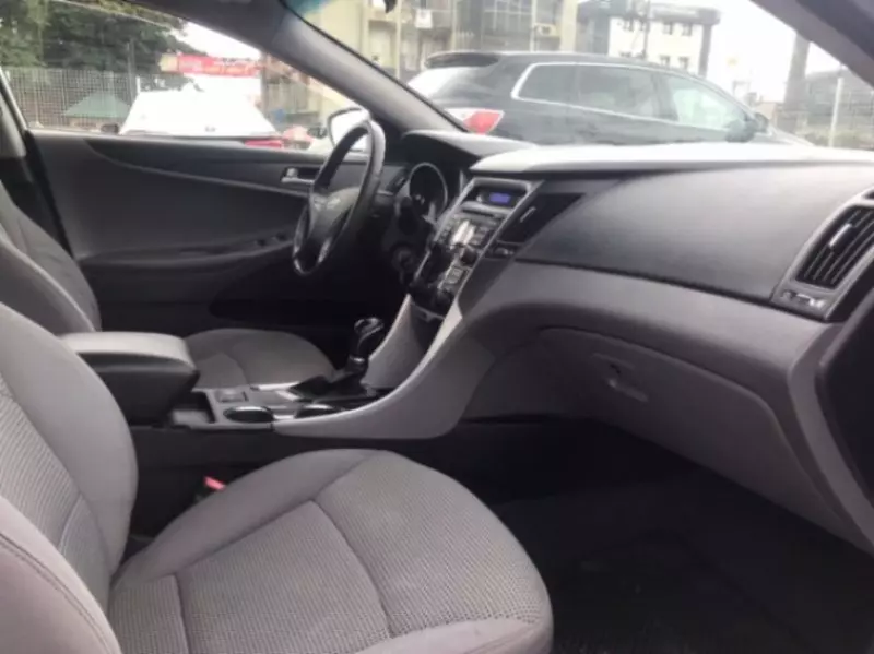 Hyundai Sonata   - 2015