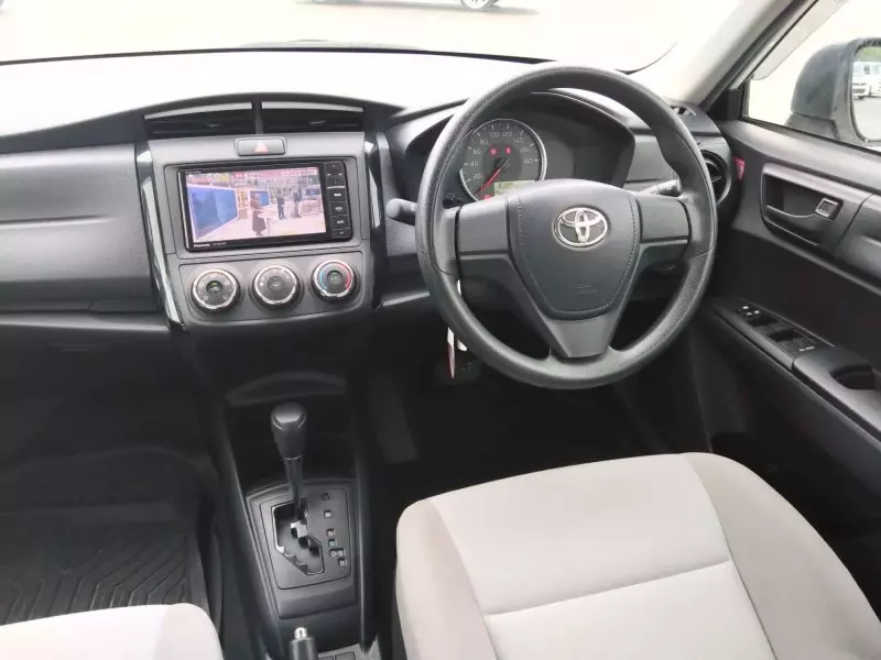 Toyota Axio    - 2016