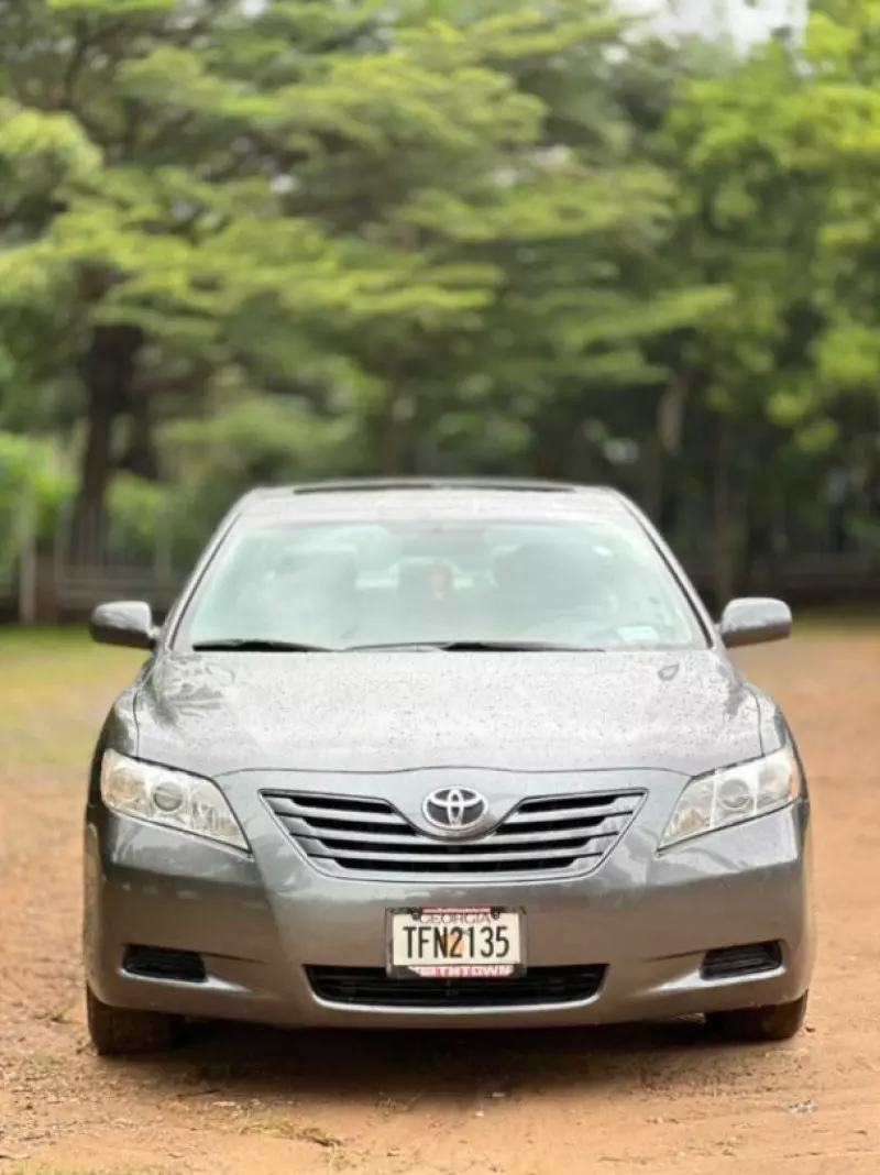Toyota Camry   - 2007