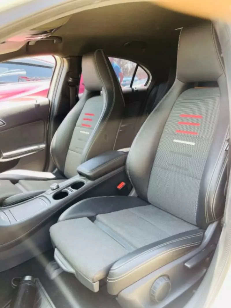 Mercedes-Benz A 180   - 2017