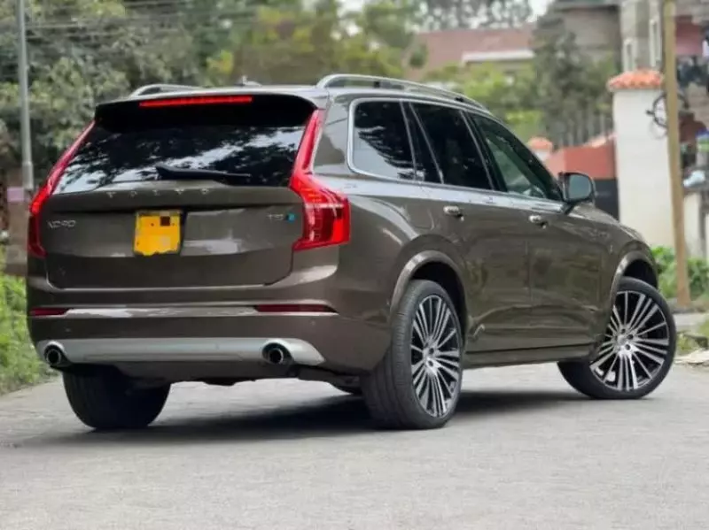 Volvo XC90   - 2018