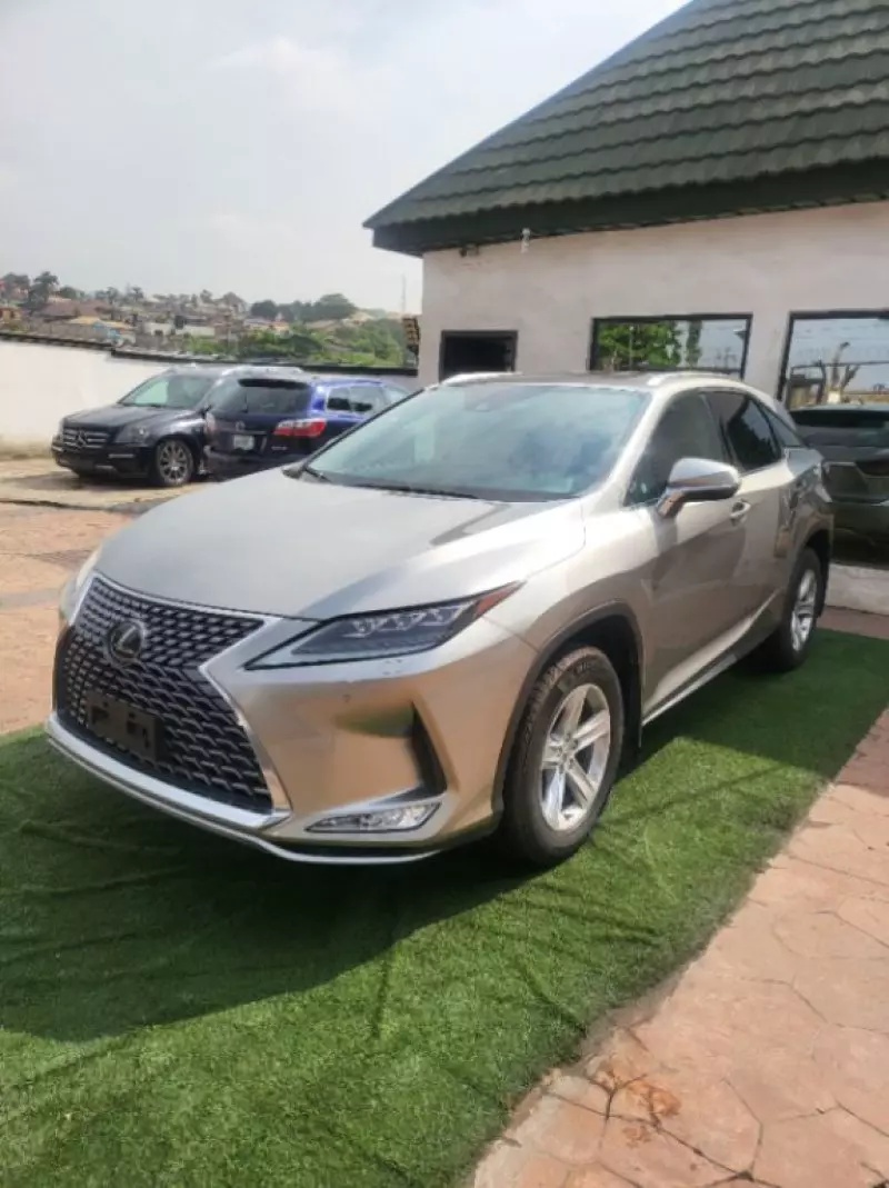 Lexus RS 350   - 2020