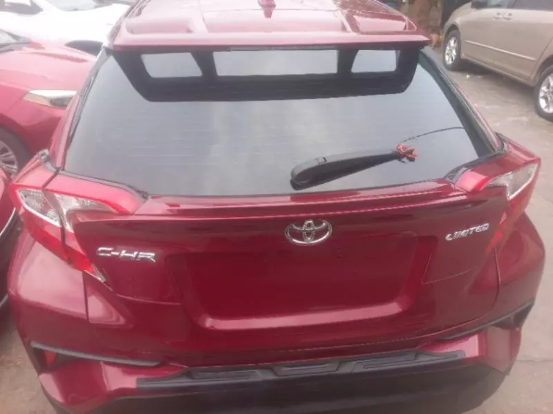 Toyota CH-R   - 2019