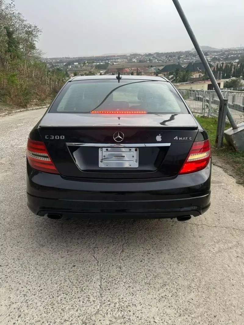 Mercedes-Benz C 300   - 2009
