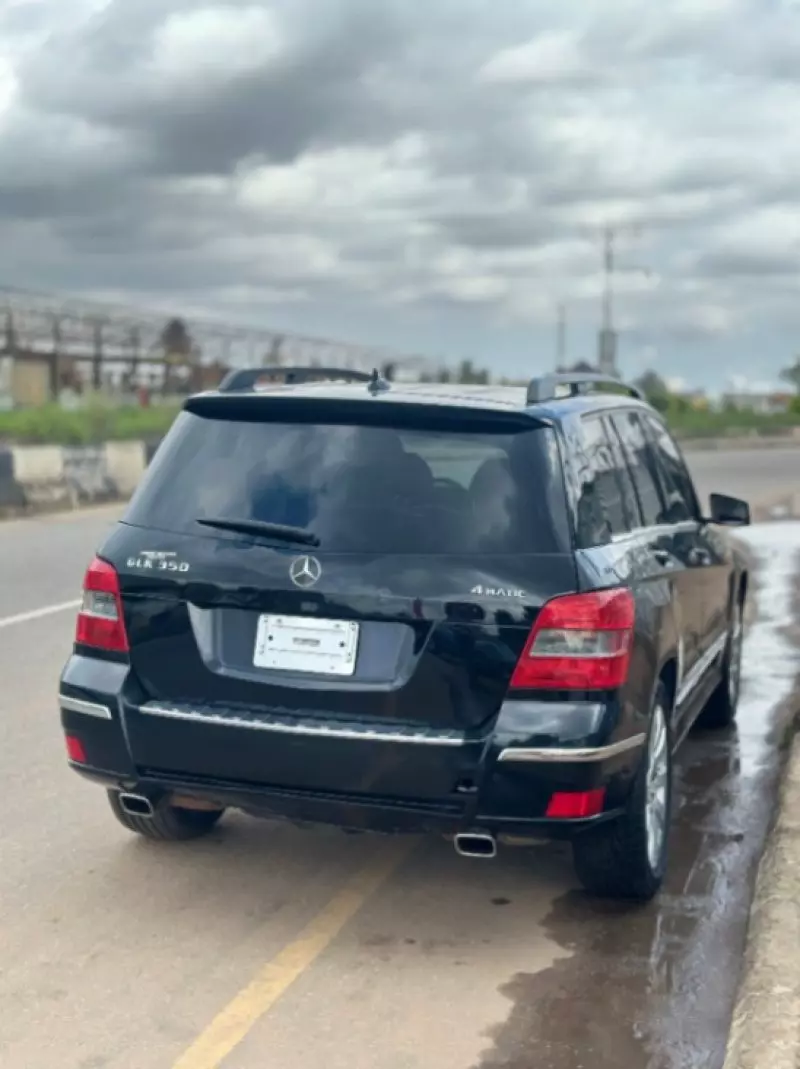 Mercedes-Benz GLK 350   - 2012