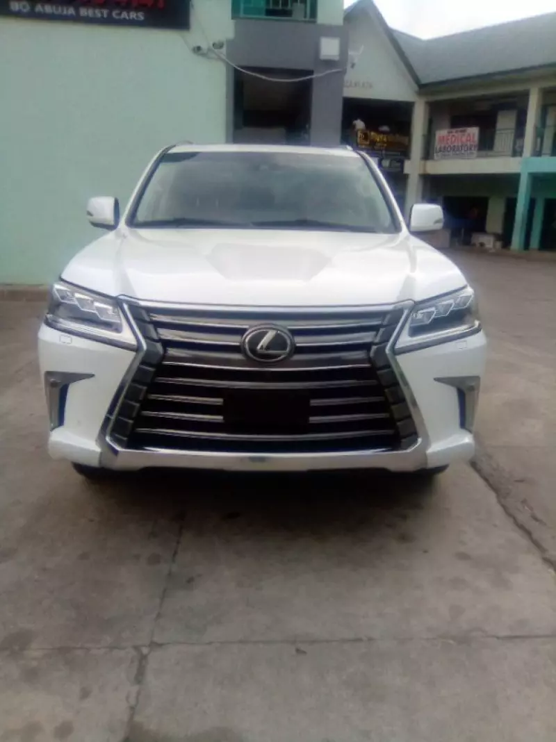 Lexus LX 570   - 2019