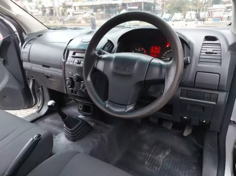 Isuzu D-Max   - 2021