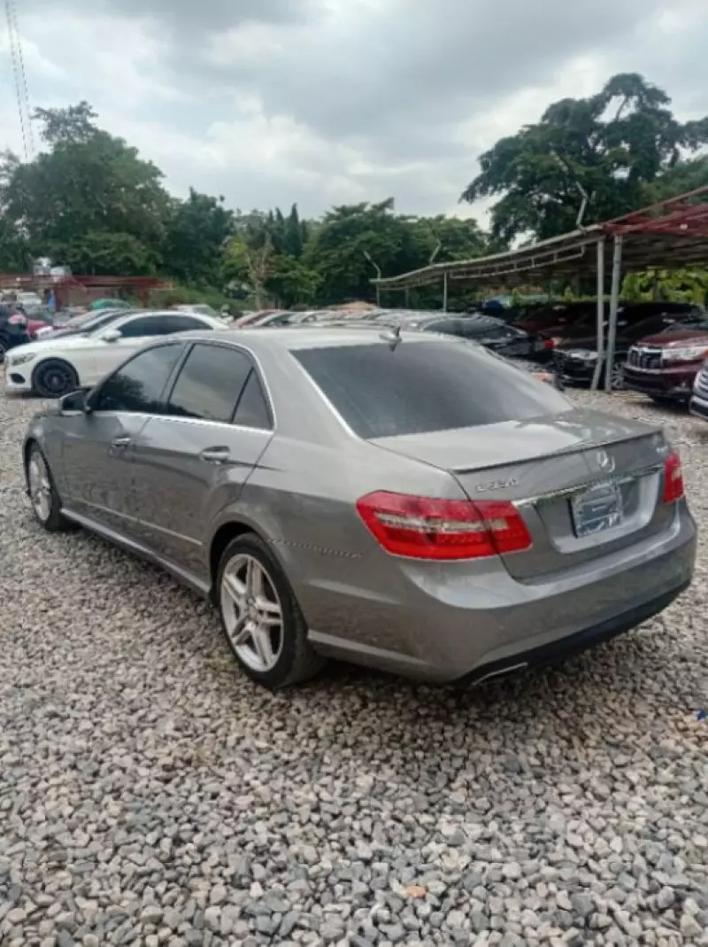 Mercedes-Benz E 350   - 2013