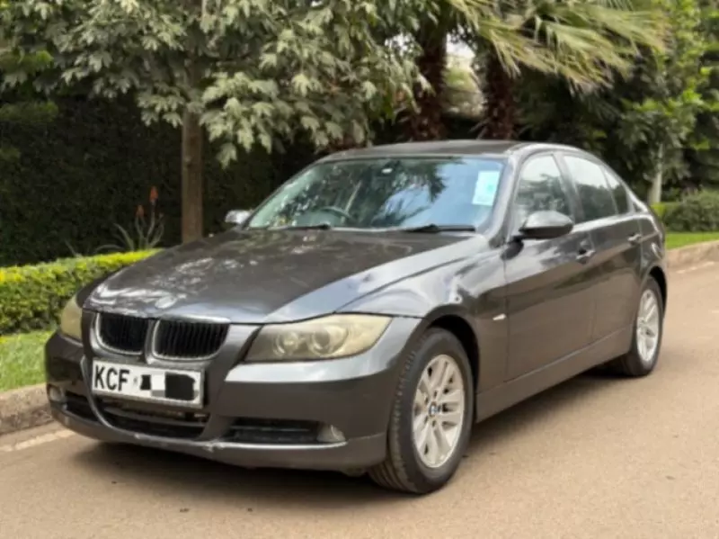 BMW 320i   - 2008