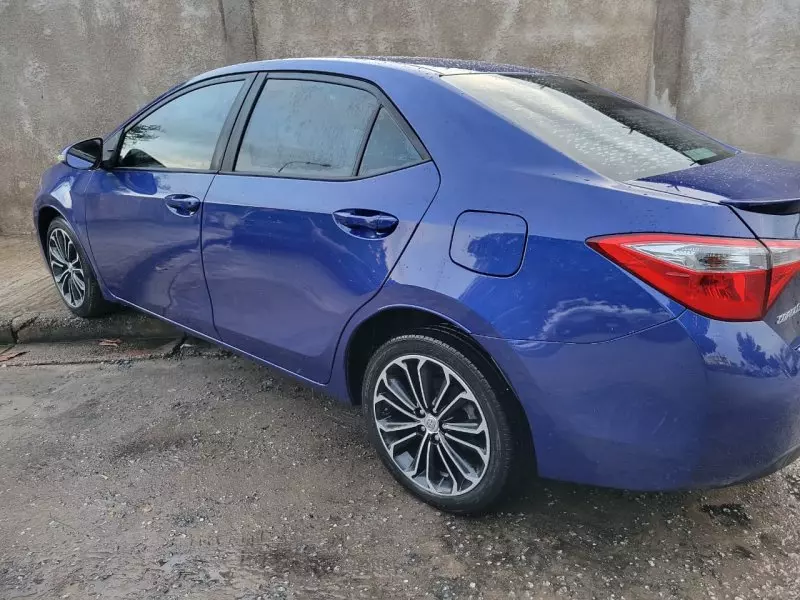Toyota Corolla   - 2015