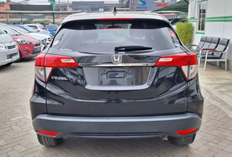 Honda Vezel    - 2018