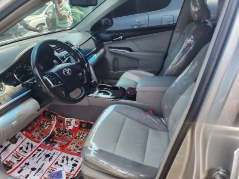 Toyota Camry   - 2013