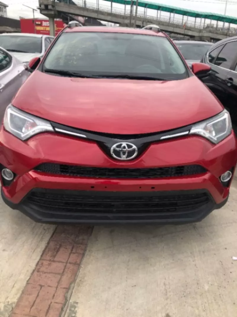 Toyota RAV4   - 2014