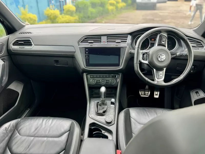 Volkswagen Tiguan   - 2018