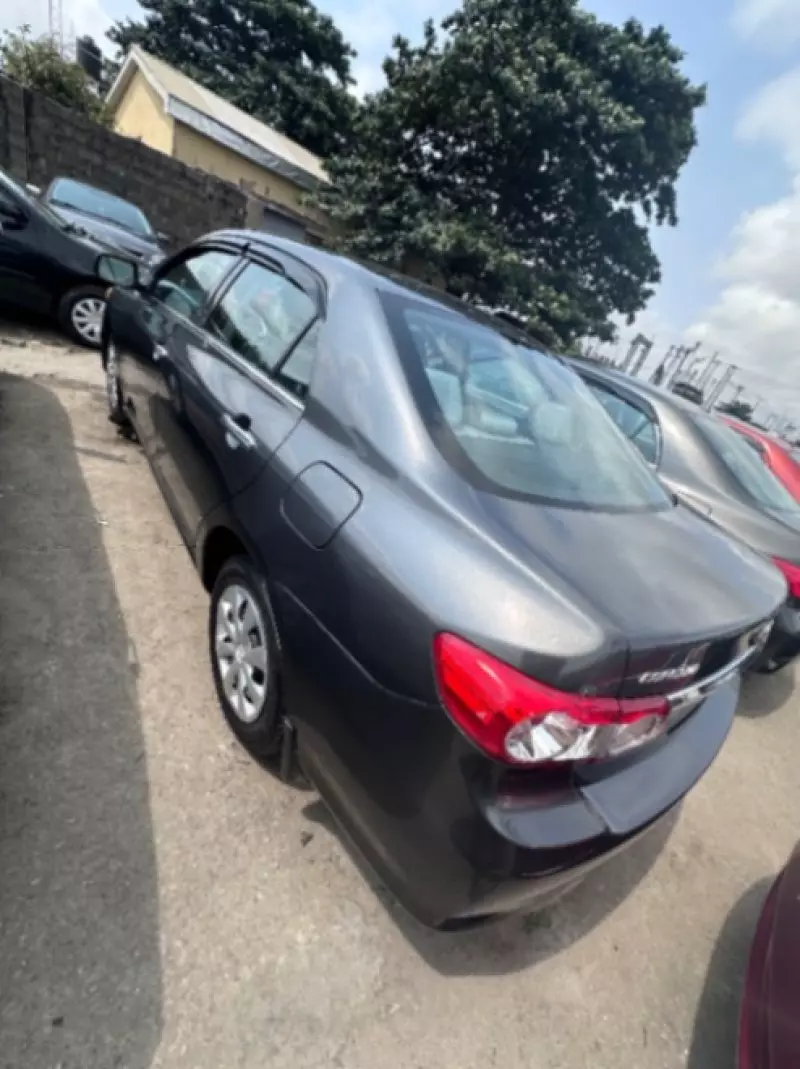 Toyota Corolla   - 2013