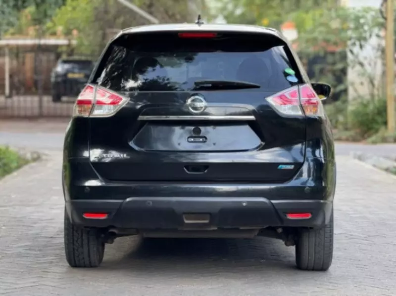 Nissan X-Trail   - 2016