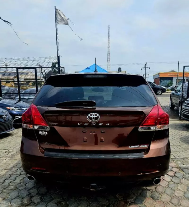 Toyota Venza   - 2015