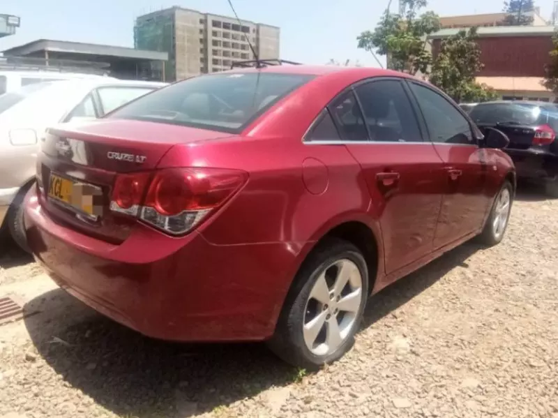 Chevrolet Cruze   - 2010