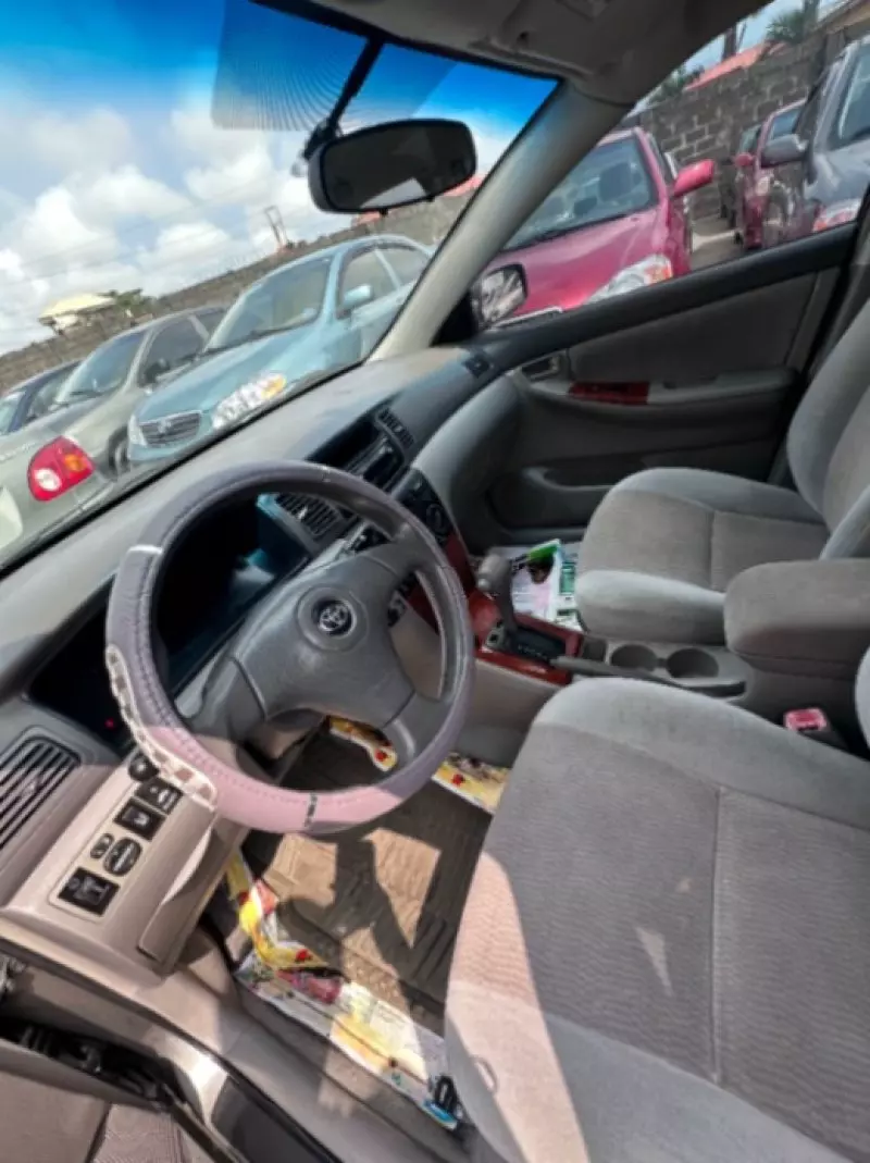 Toyota Corolla   - 2008