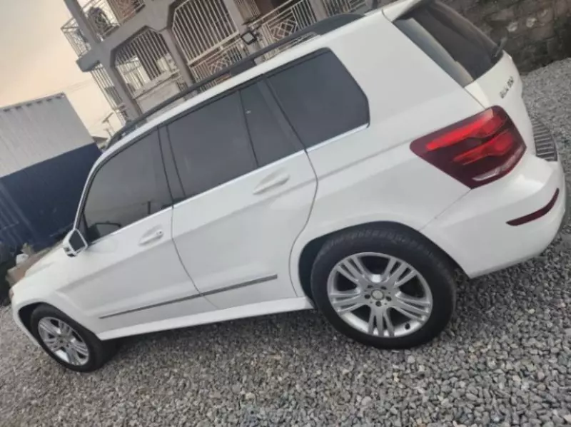 Mercedes-Benz GLK 350   - 2015