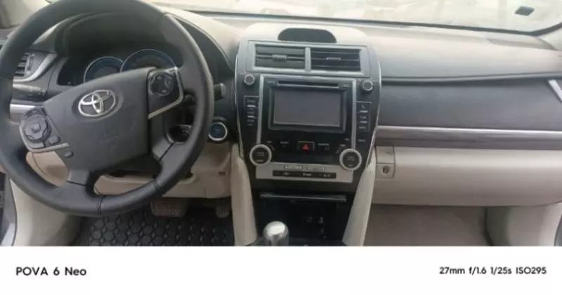 Toyota Camry   - 2013