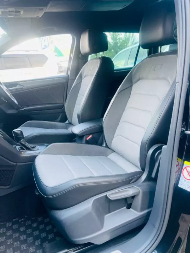 Volkswagen Tiguan   - 2019