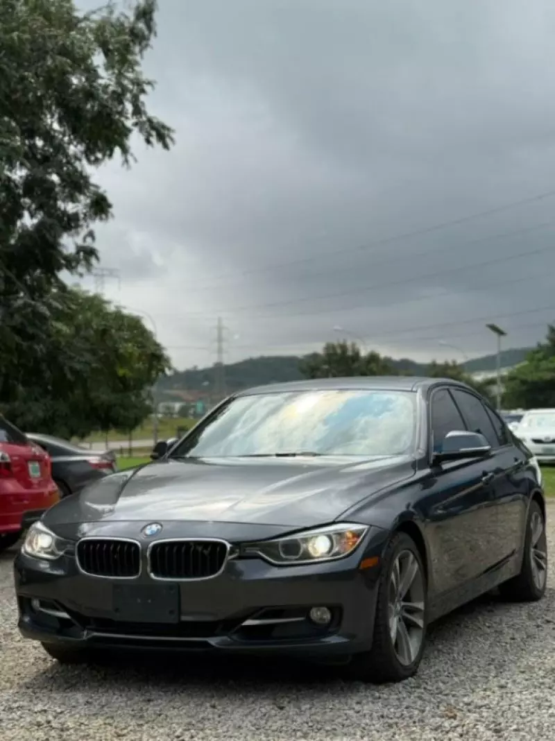 BMW 328i   - 2015