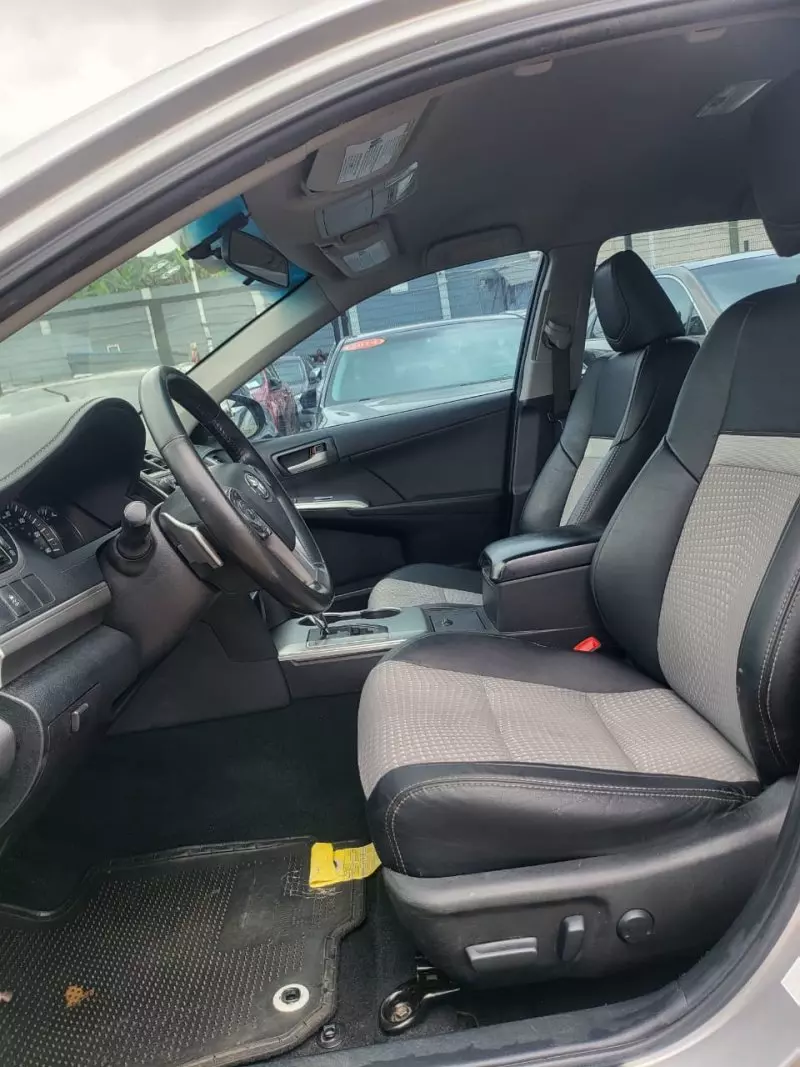 Toyota Camry   - 2014