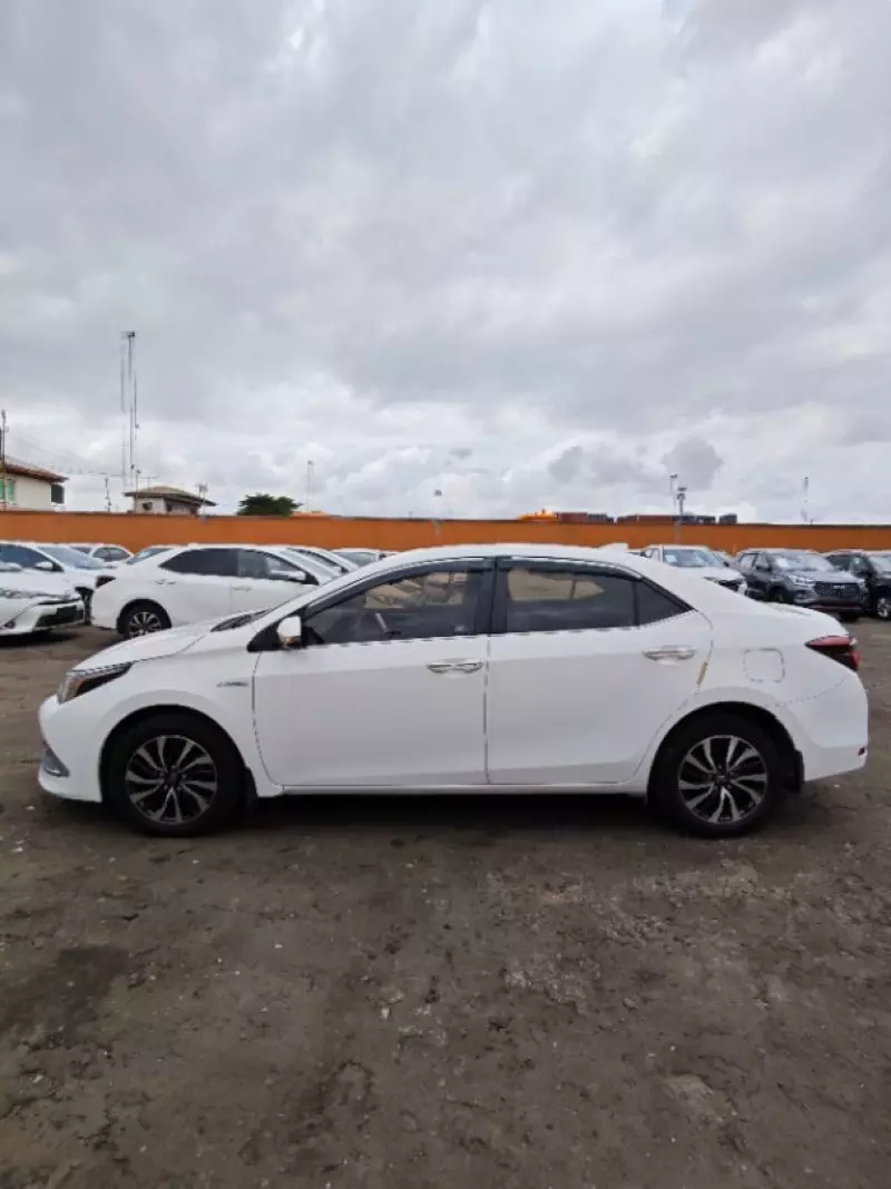 Toyota Corolla   - 2018