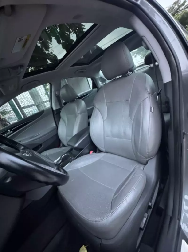 Hyundai Sonata   - 2014
