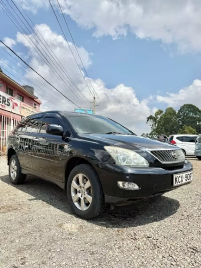 Toyota Harrier   - 2012