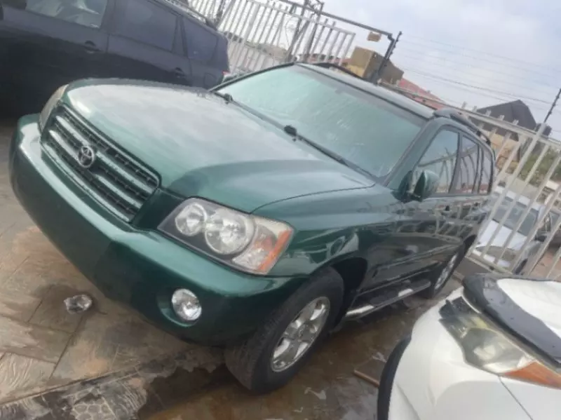 Toyota Highlander   - 2017