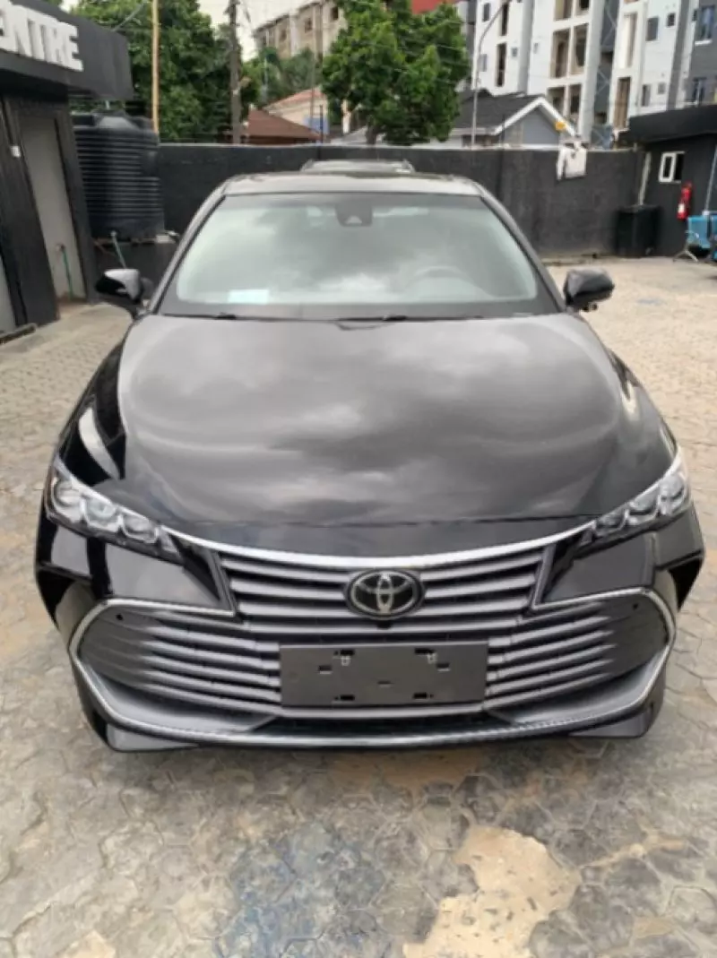 Toyota Avalon   - 2020