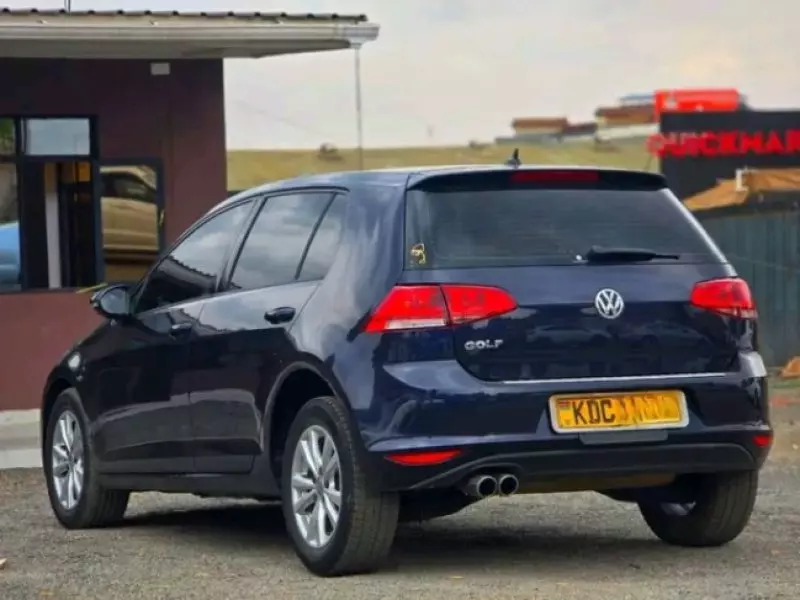 Volkswagen Golf - 2014