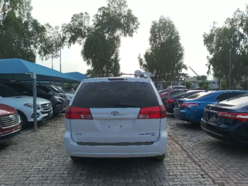 Toyota Sienna