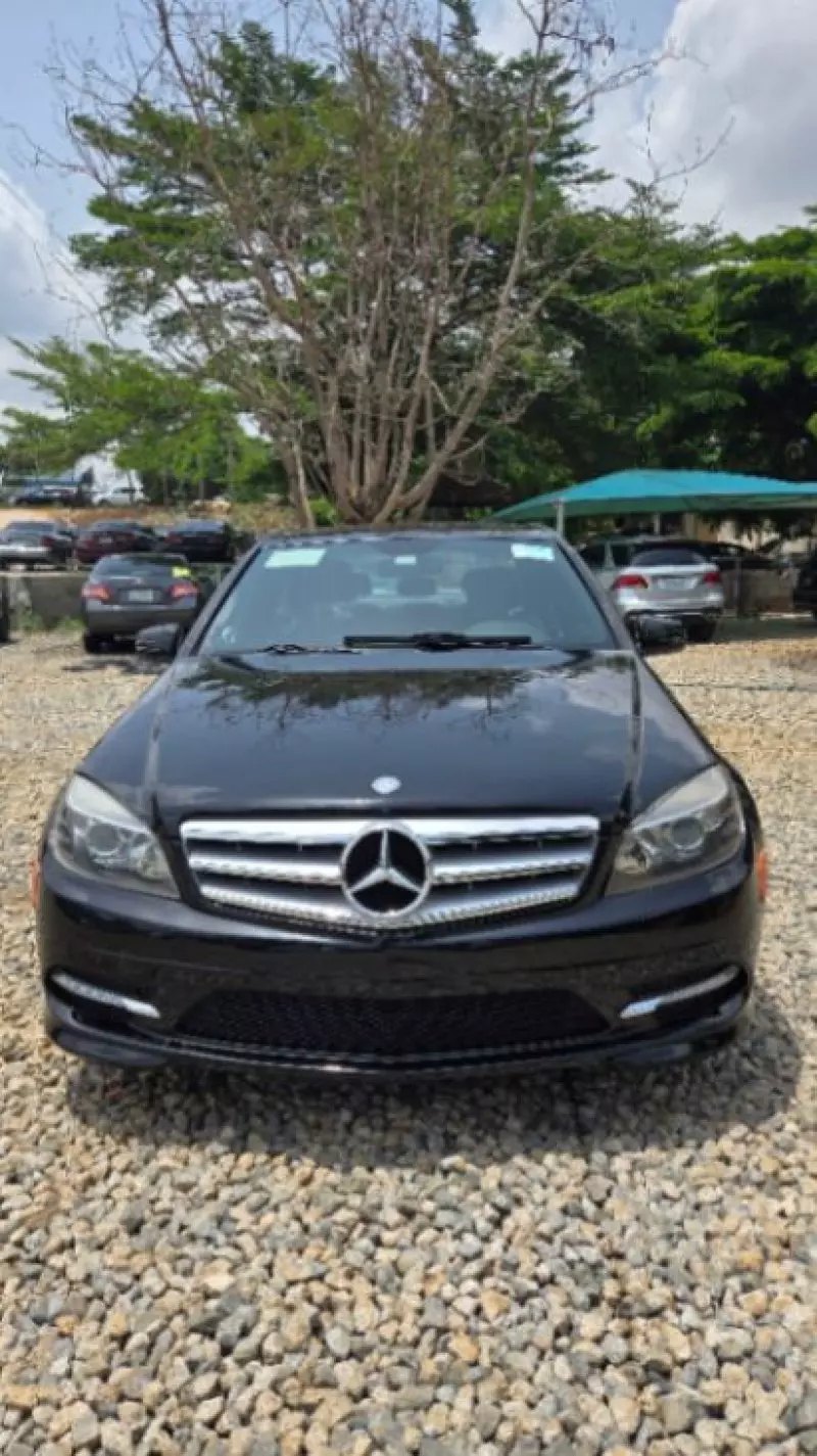 Mercedes-Benz C 300   - 2011