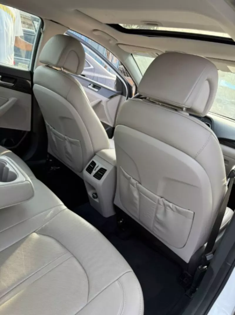 Hyundai Sonata   - 2016