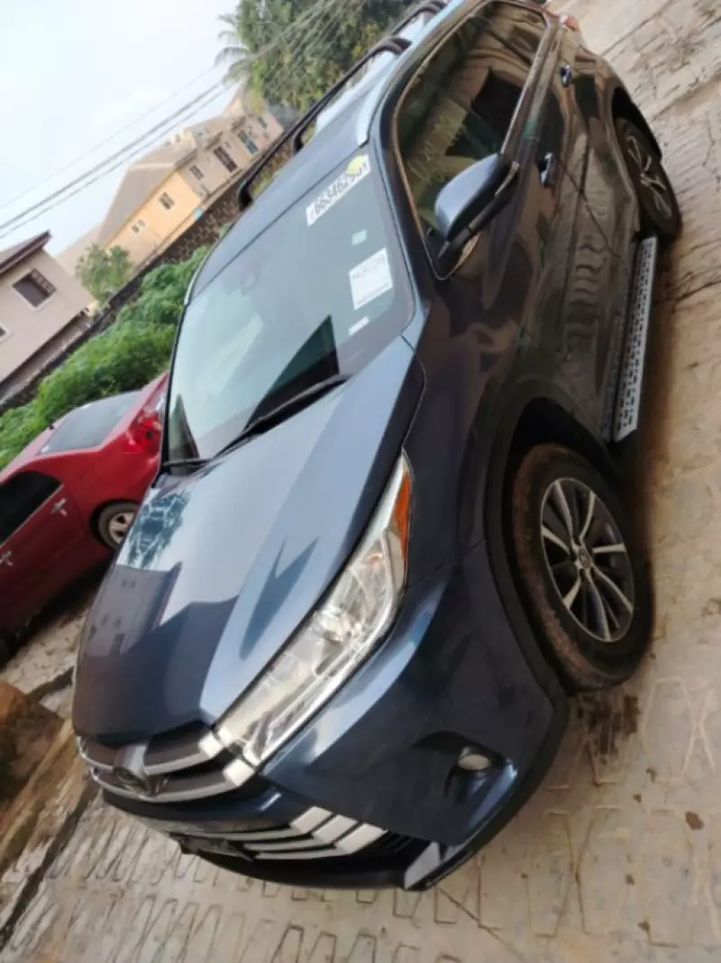 Toyota Highlander - 2019