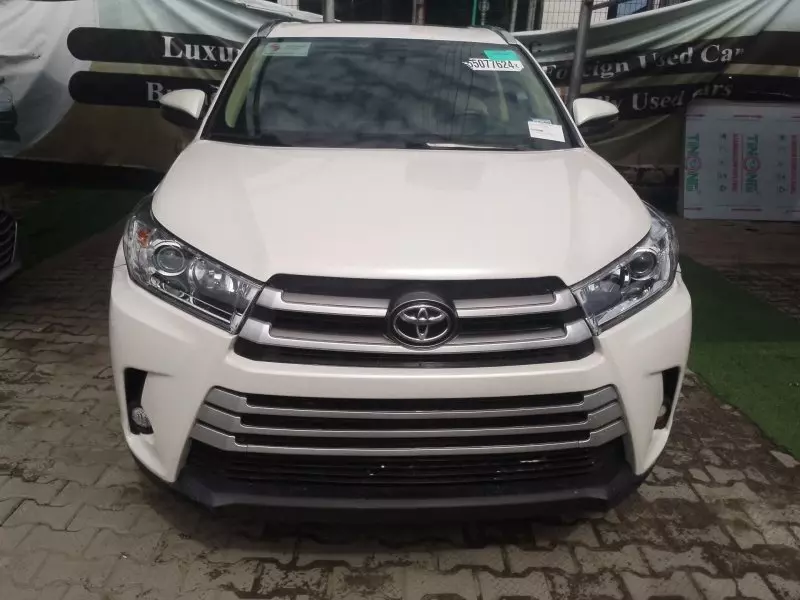 Toyota Highlander   - 2018