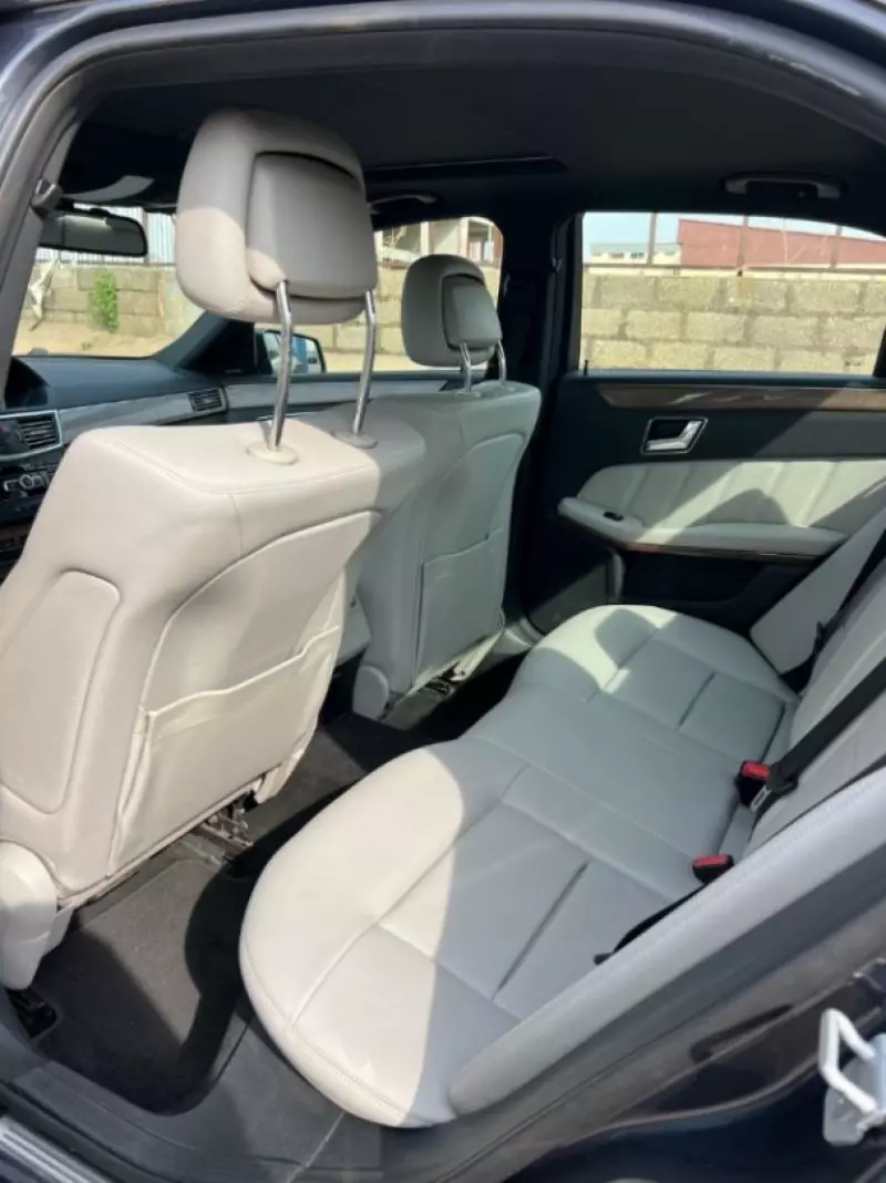 Mercedes-Benz E-Class   - 2013