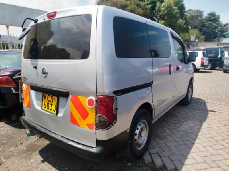 Nissan NV200   - 2012