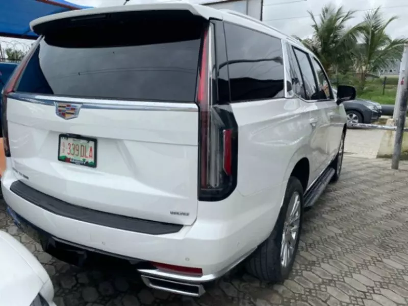 Cadillac Escalade   - 2023