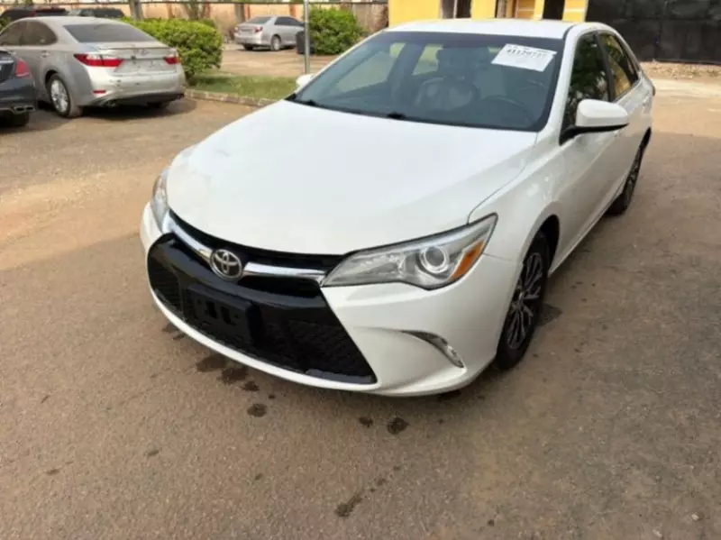 Toyota Camry   - 2015
