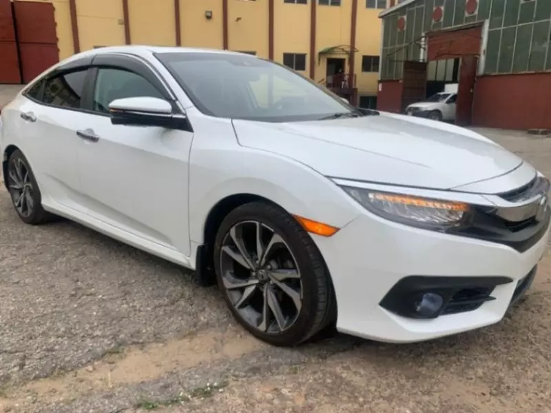 Honda Civic   - 2020