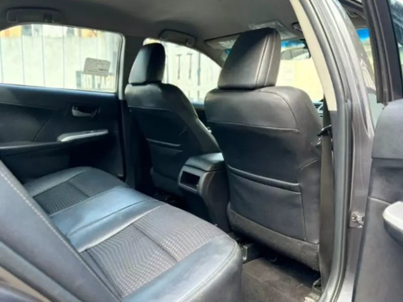 Toyota camry   - 2014