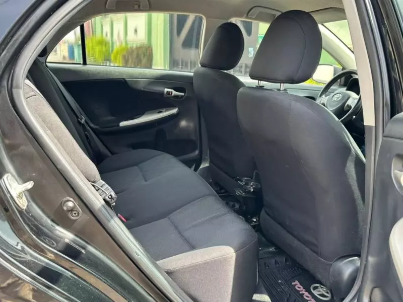 Toyota Corolla   - 2010