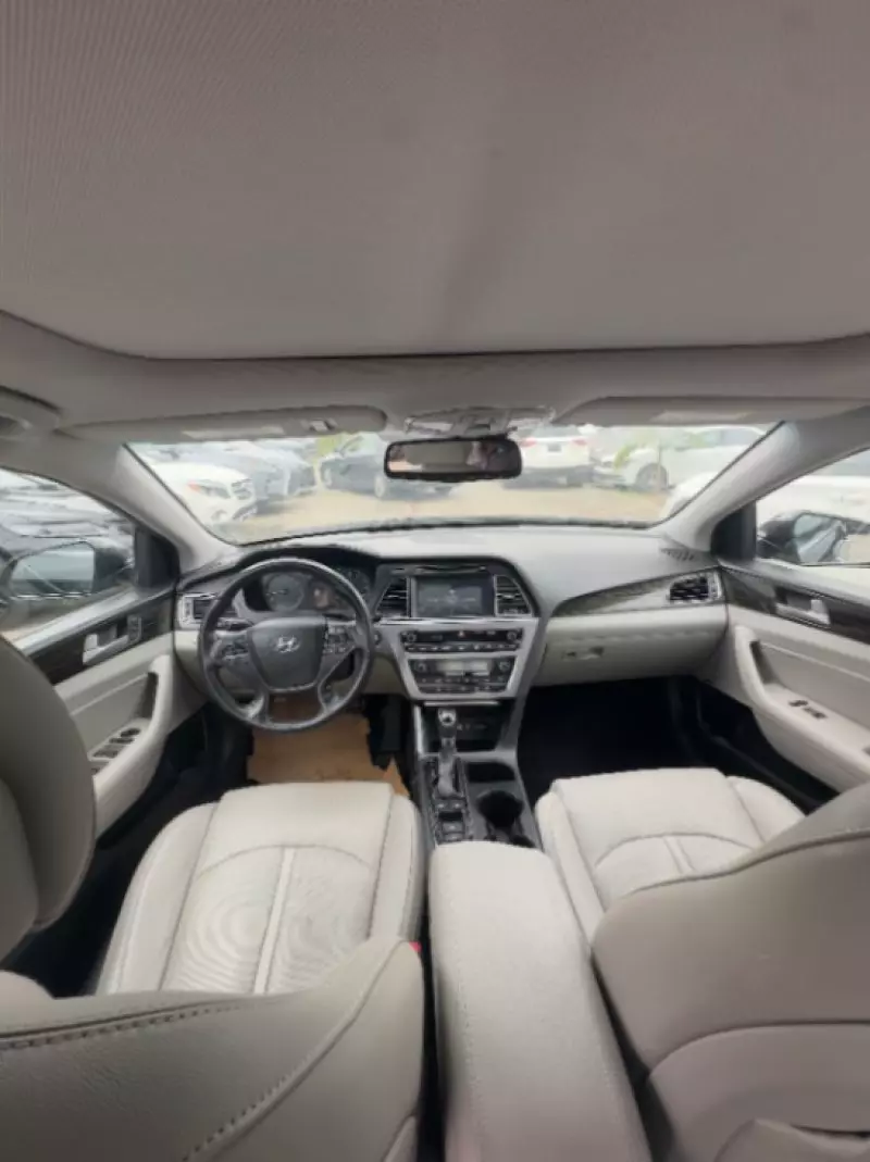 Hyundai Sonata   - 2015