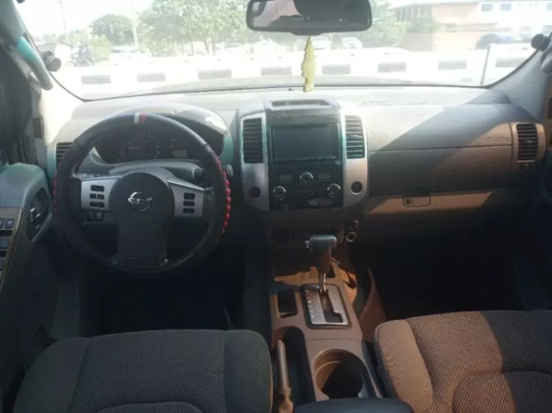 Nissan Frontier   - 2017